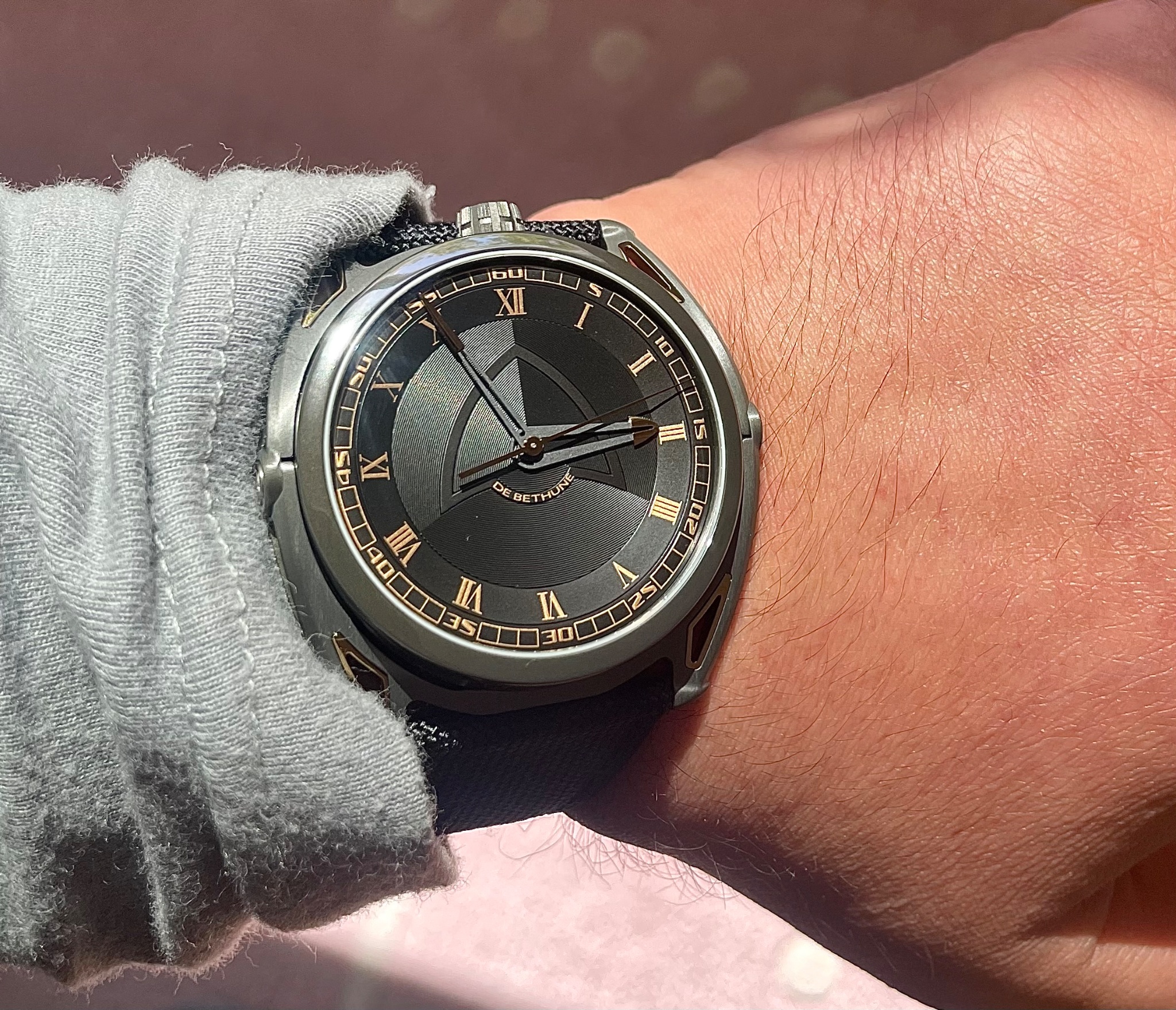 Watch by AHCI and independent haute horlogerie, Titan Hawk, De Bethune, DB27