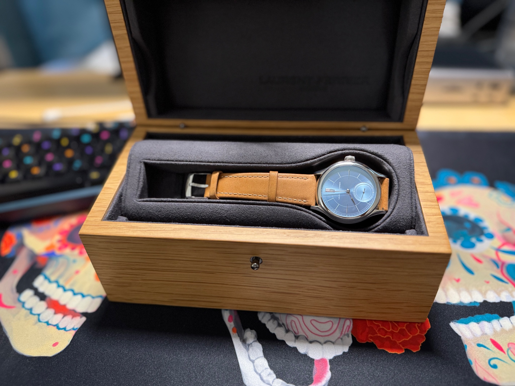 Watch by AHCI and independent haute horlogerie, Laurent Ferrier, Classic Micro Rotor