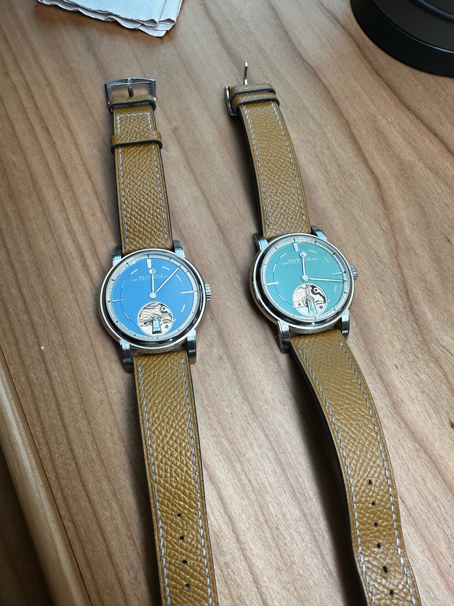 Watch by AHCI and independent haute horlogerie, Akrivia, Minute Inerte