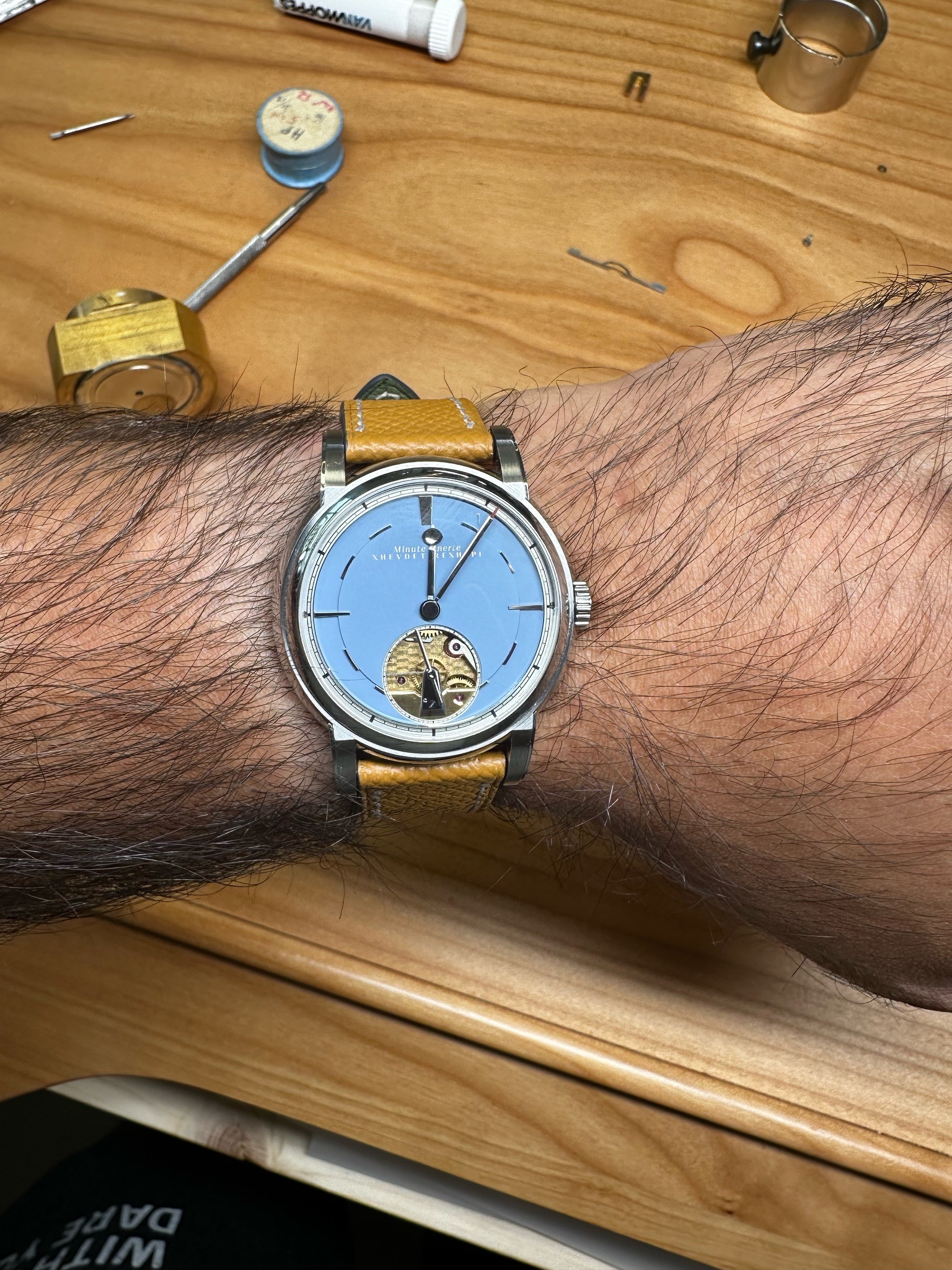 Watch by AHCI and independent haute horlogerie, Akrivia, Minute Inerte