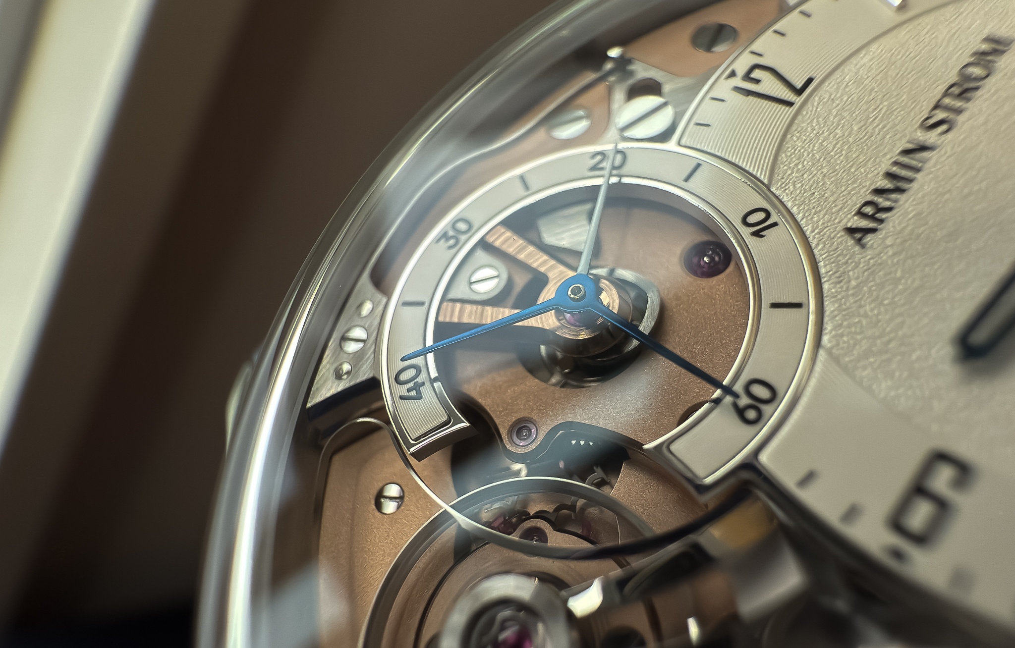 Watch by AHCI and independent haute horlogerie, Armin Strom Resonance