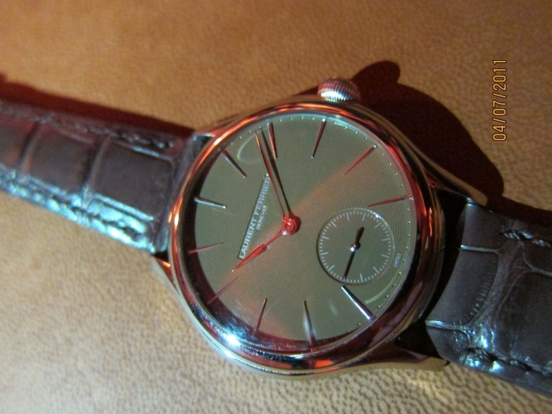 Hard to capture the fine guilloche dial in brown