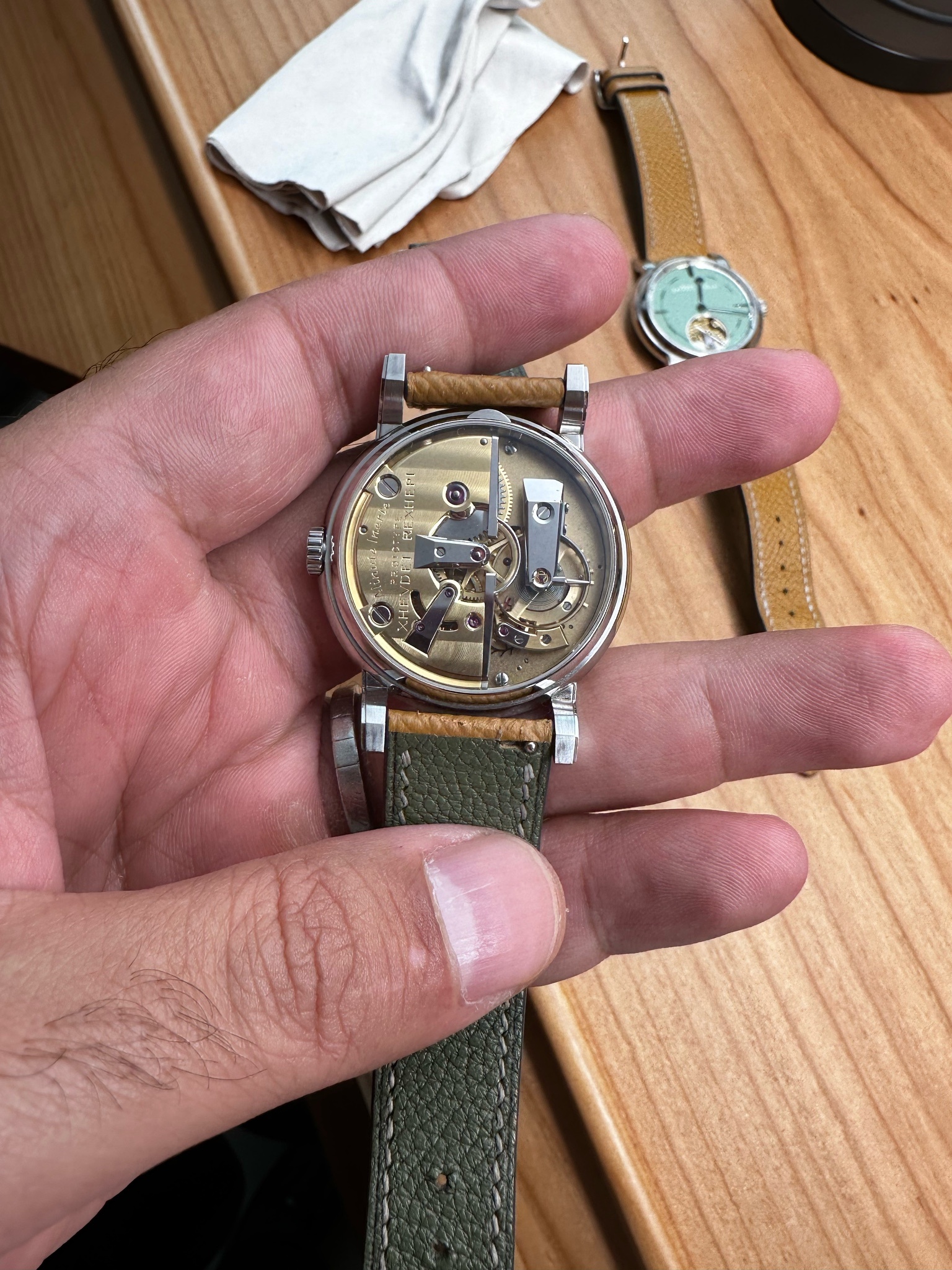 Watch by AHCI and independent haute horlogerie, Akrivia, Minute Inerte