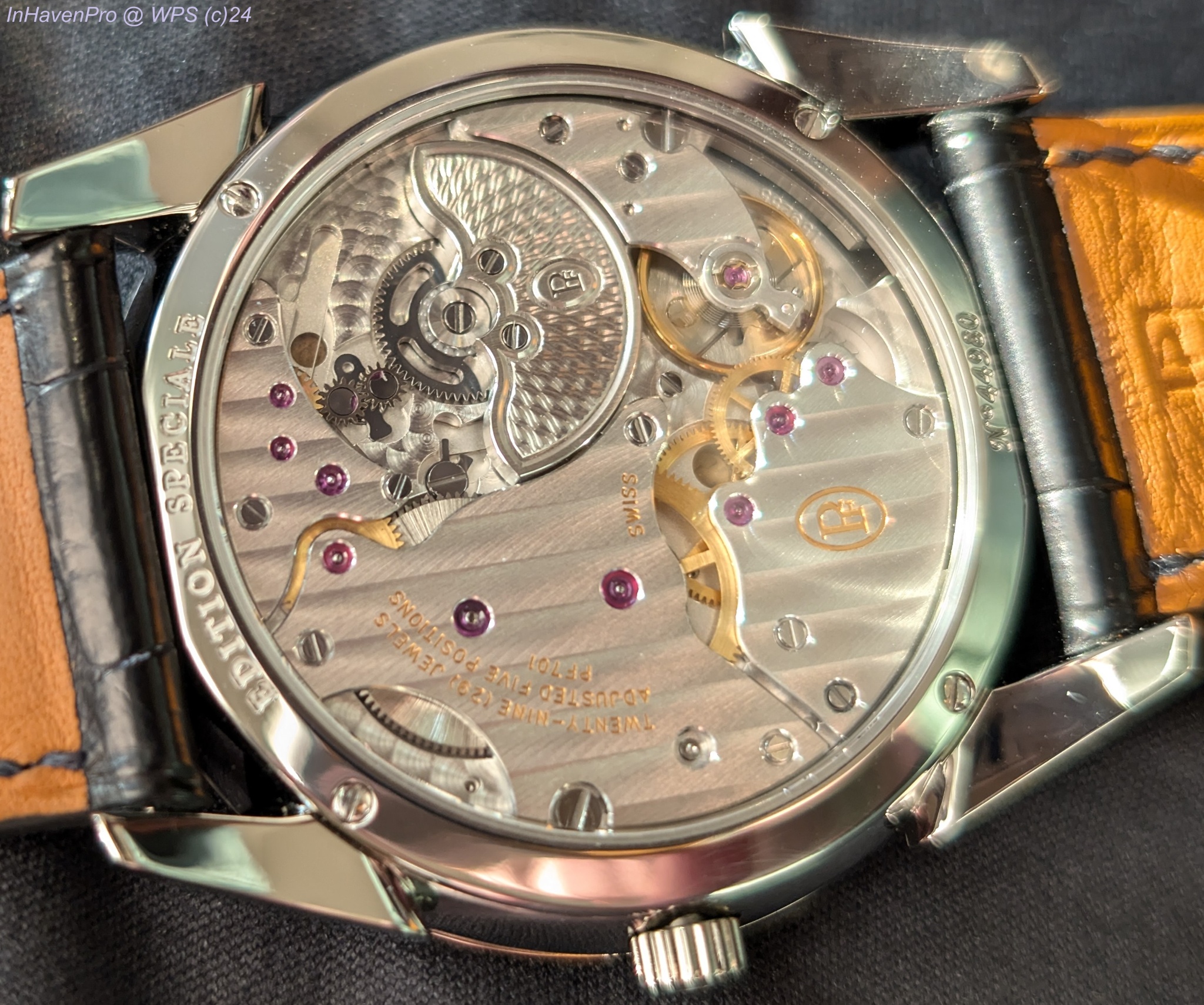 Watch by AHCI and independent haute horlogerie, Tonda