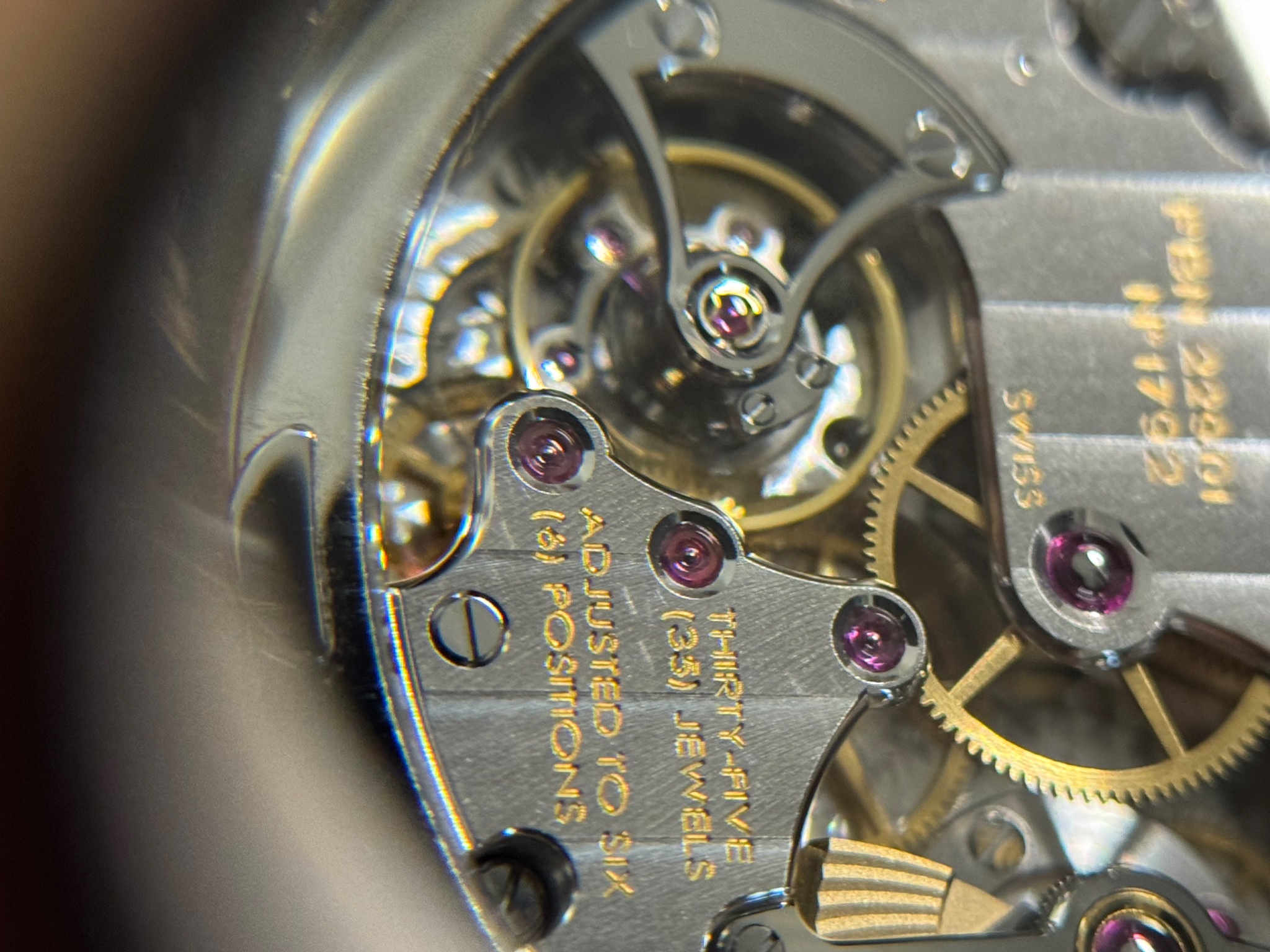 Watch by AHCI and independent haute horlogerie, Laurent Ferrier, Classic Micro Rotor