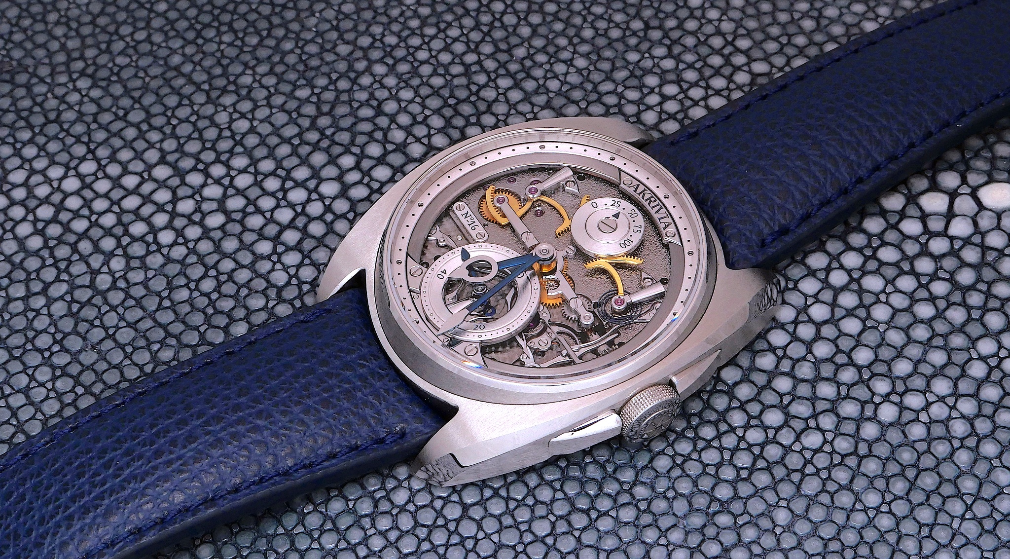 Watch by AHCI and independent haute horlogerie, Akrivia, AK 06