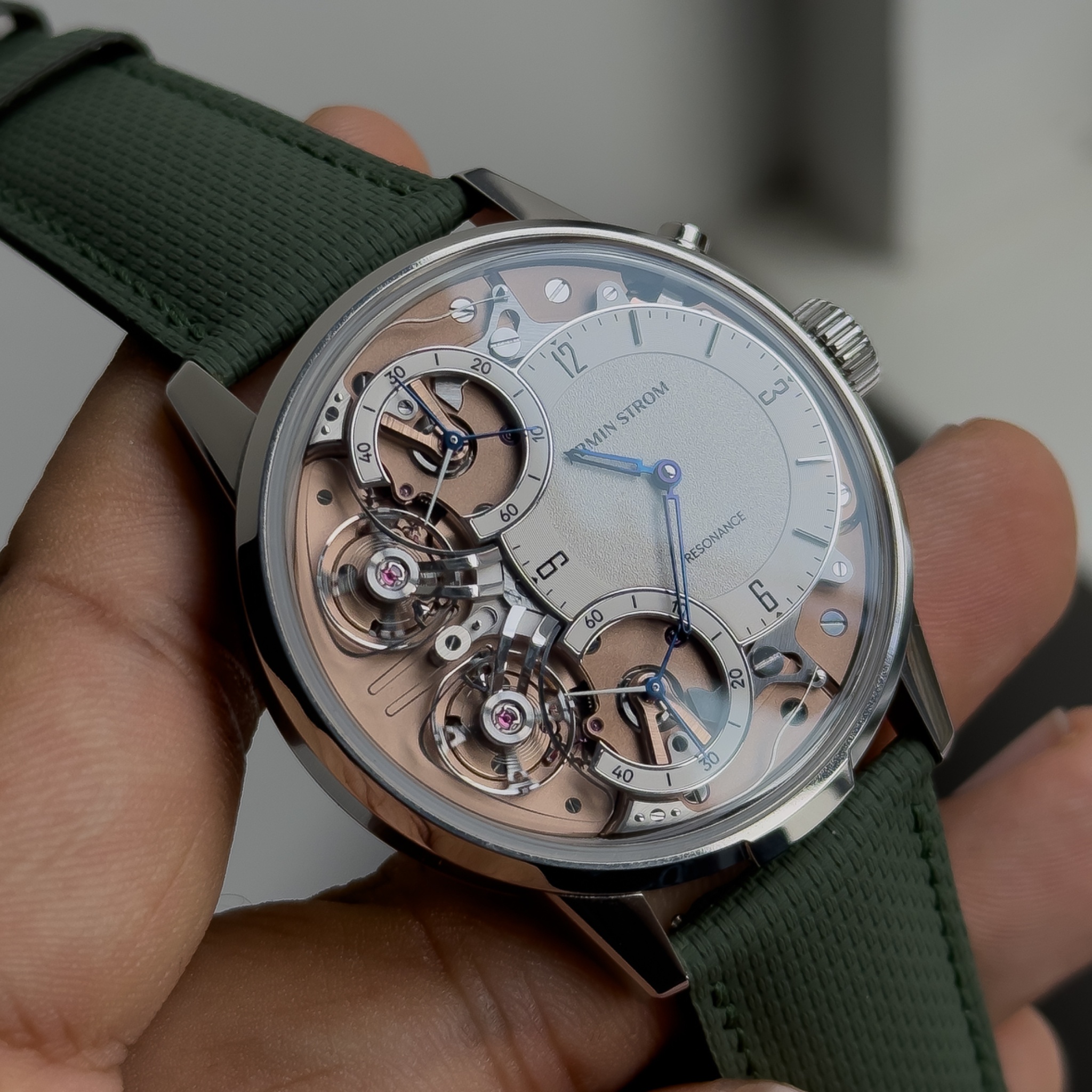 Watch by AHCI and independent haute horlogerie, Armin Strom, Armin Strom Resonance