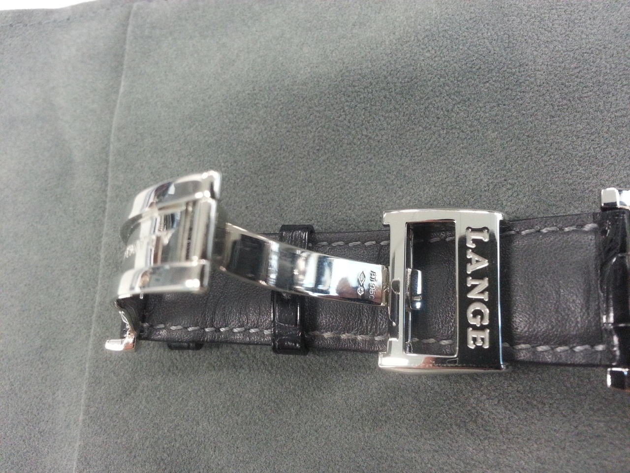 Deployment buckle restored to brand new look!