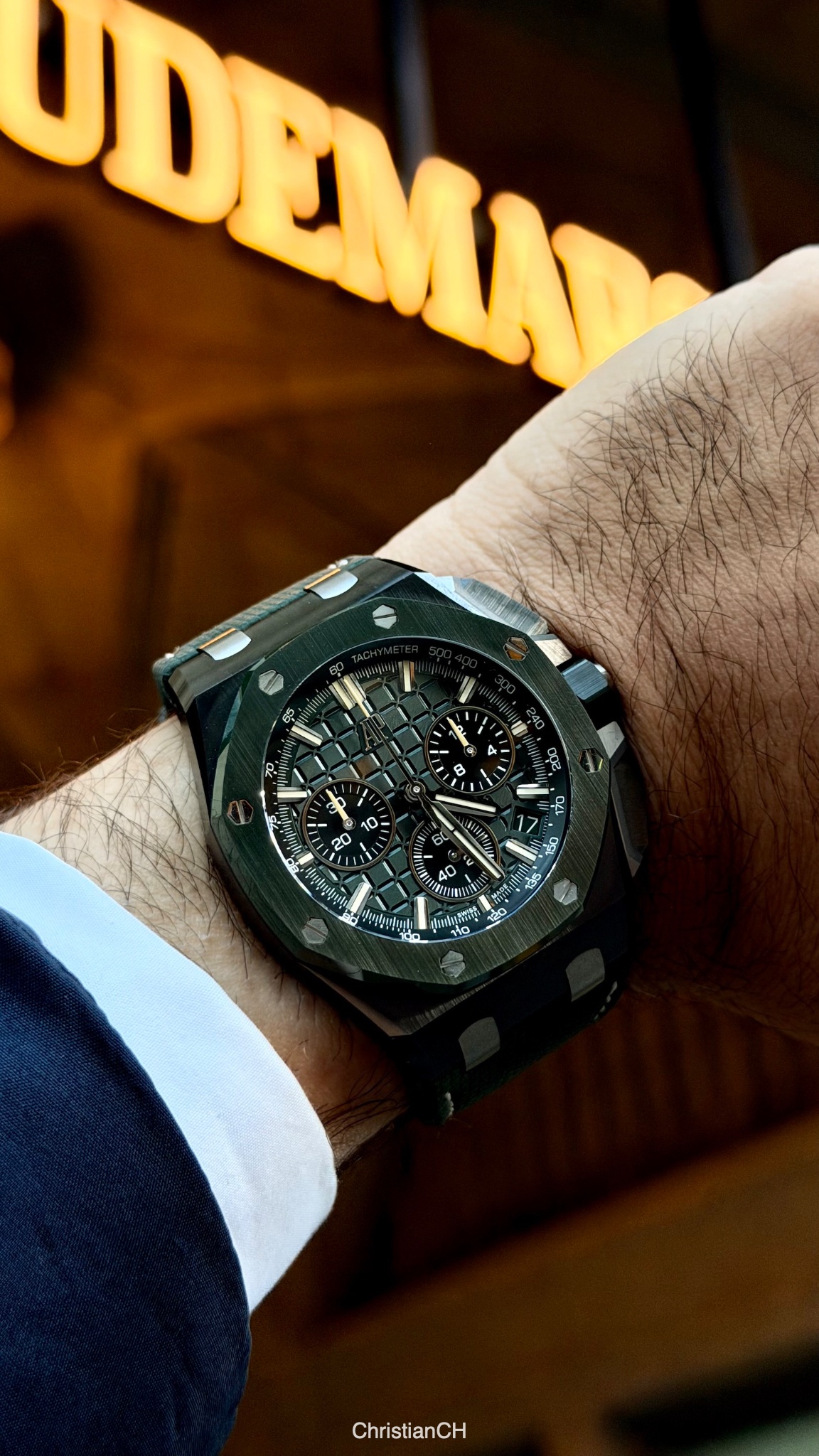 Audemars Piguet - Royal Oak Offshore Ref. 26420CE.OO.A063VE.01