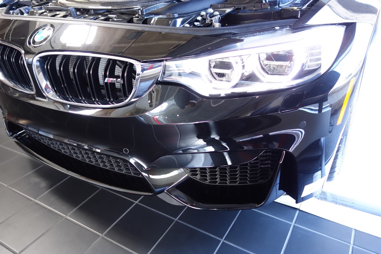 LED Headlamps, a $1900 optional extra. Xenons are standard.