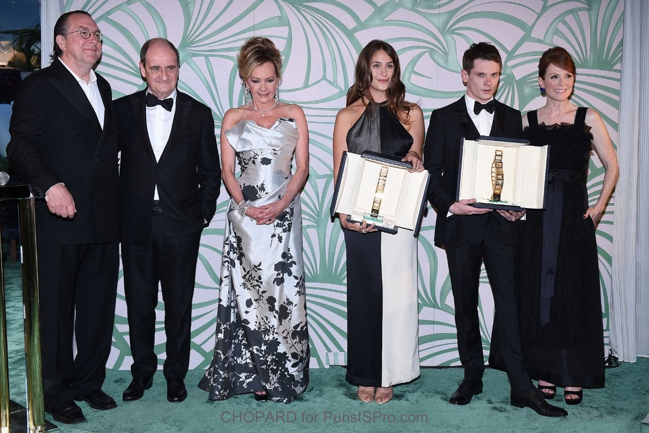 Julianne Moore presents Trophee Chopard 2015 to Lola Kirke and Jack O'Connell