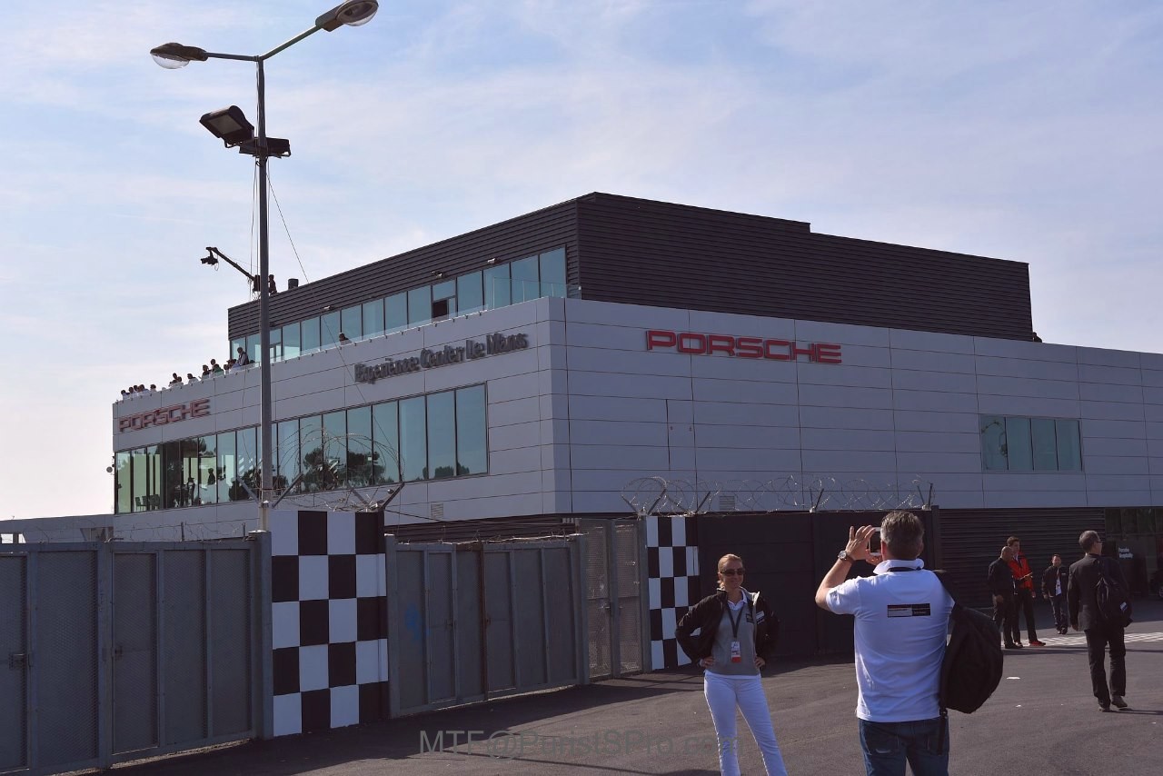 Porsche Experience Centre Le Mans