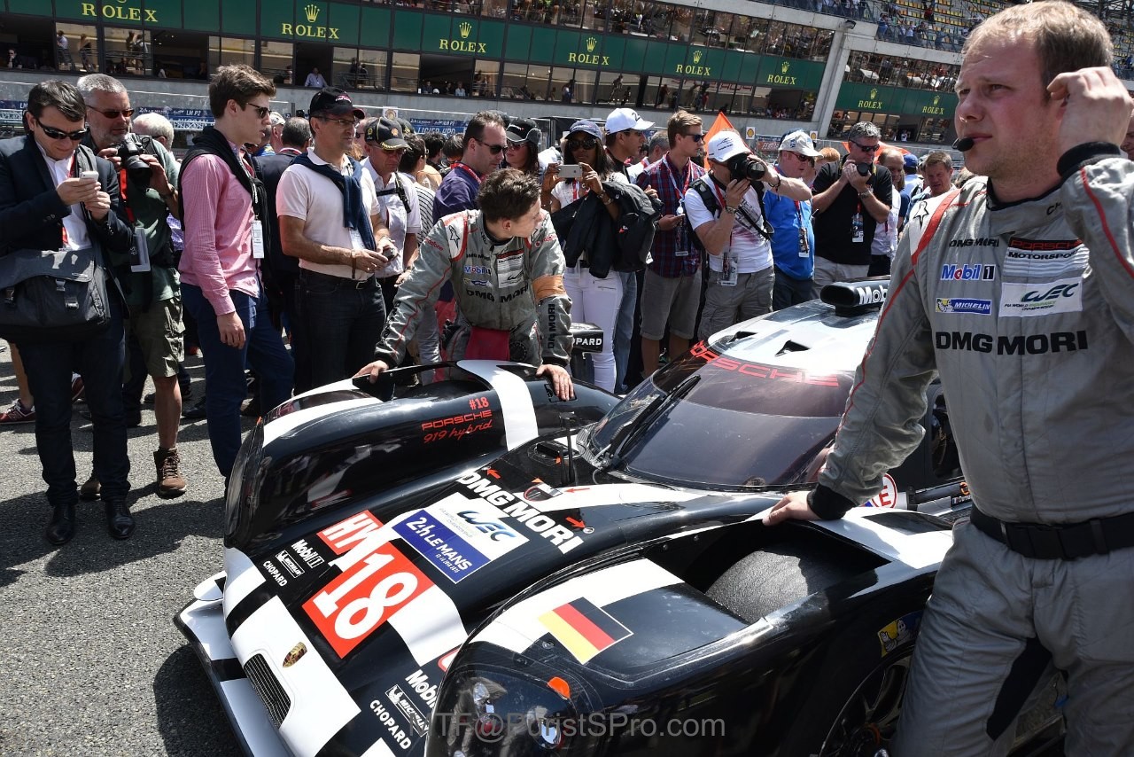 Porsche 919 Hybrid Car No. 18 on Grid