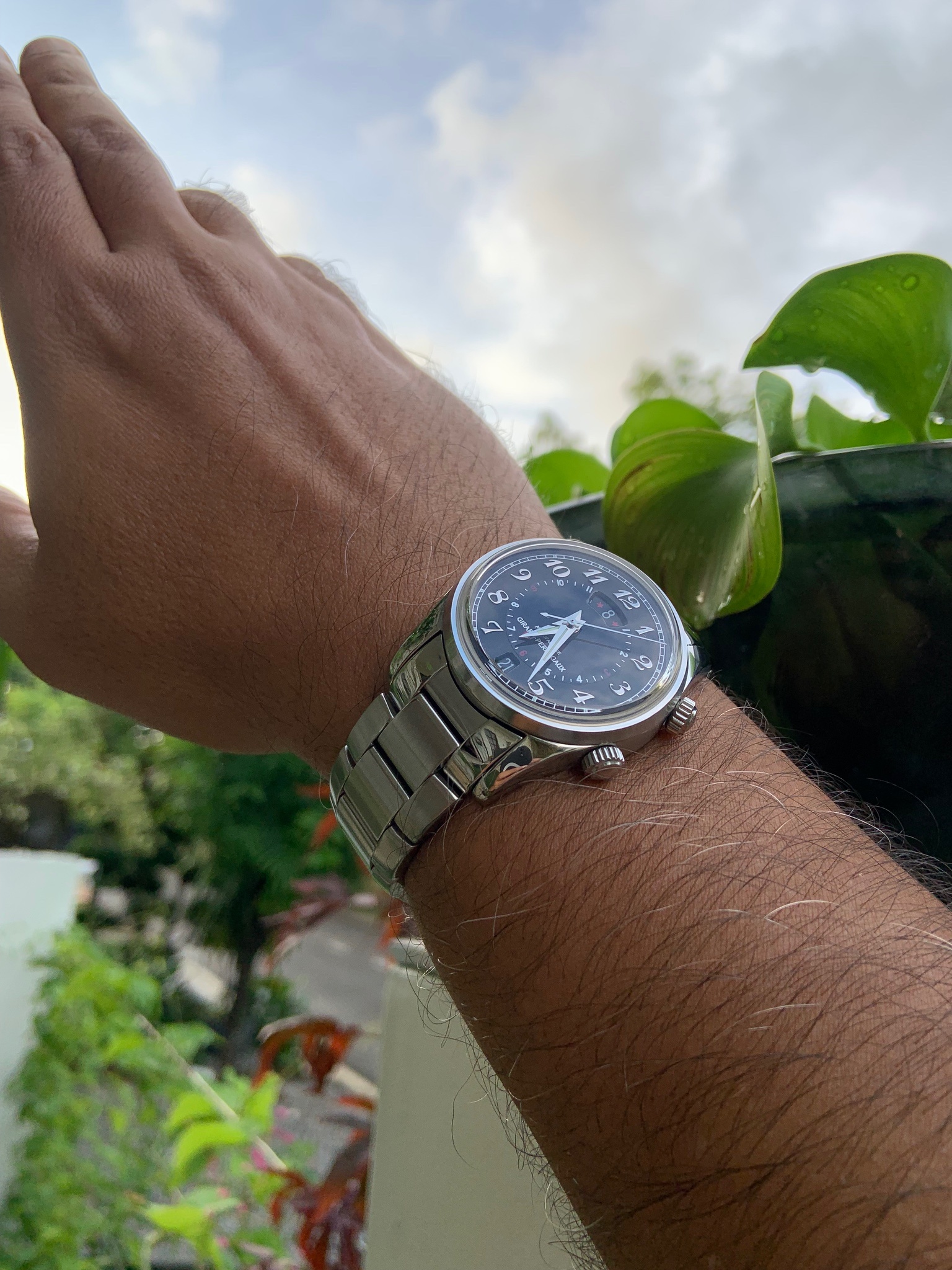 Watch by Girard Perregaux, Vintage 1945, 4940, Traveller II