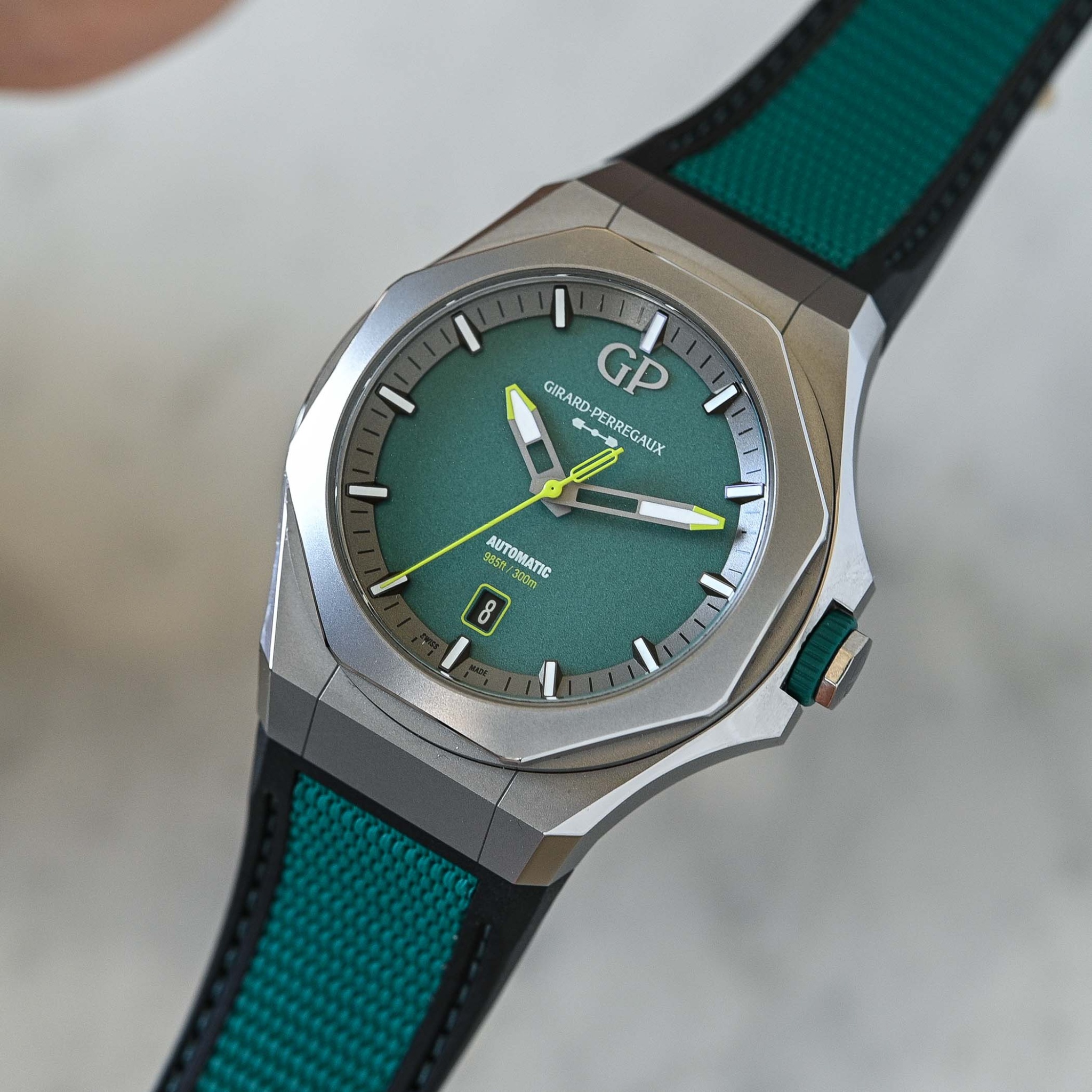 Watch by Girard Perregaux, Laureato