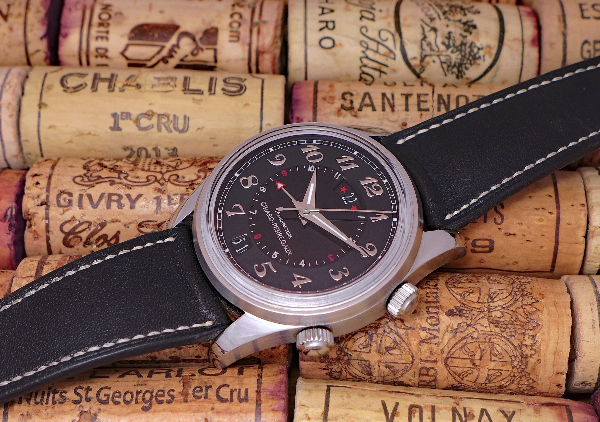 Watch by Girard Perregaux, Vintage 1945, 4940, Traveller II