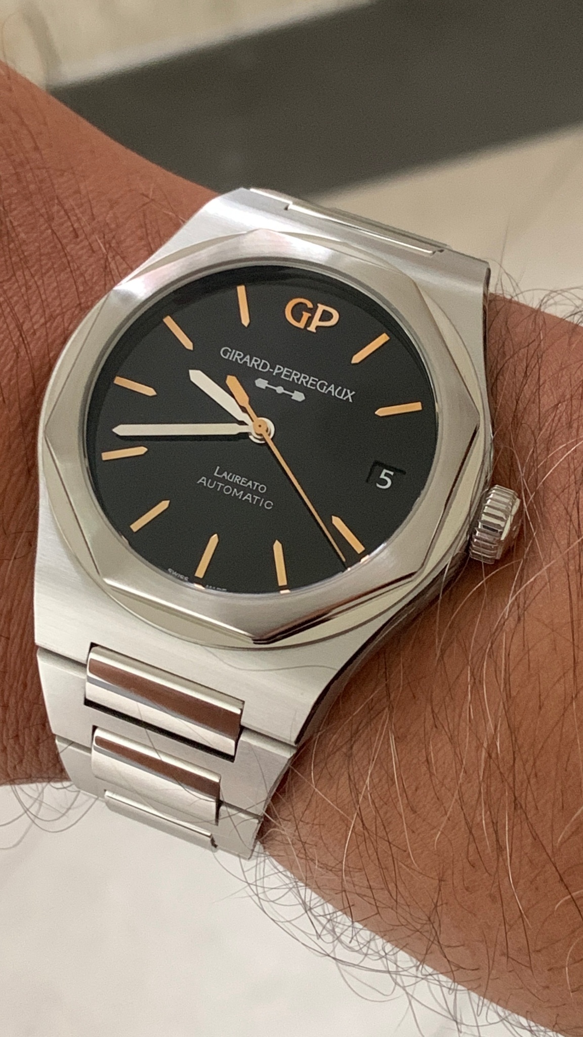 Watch by Girard Perregaux, Laureato
