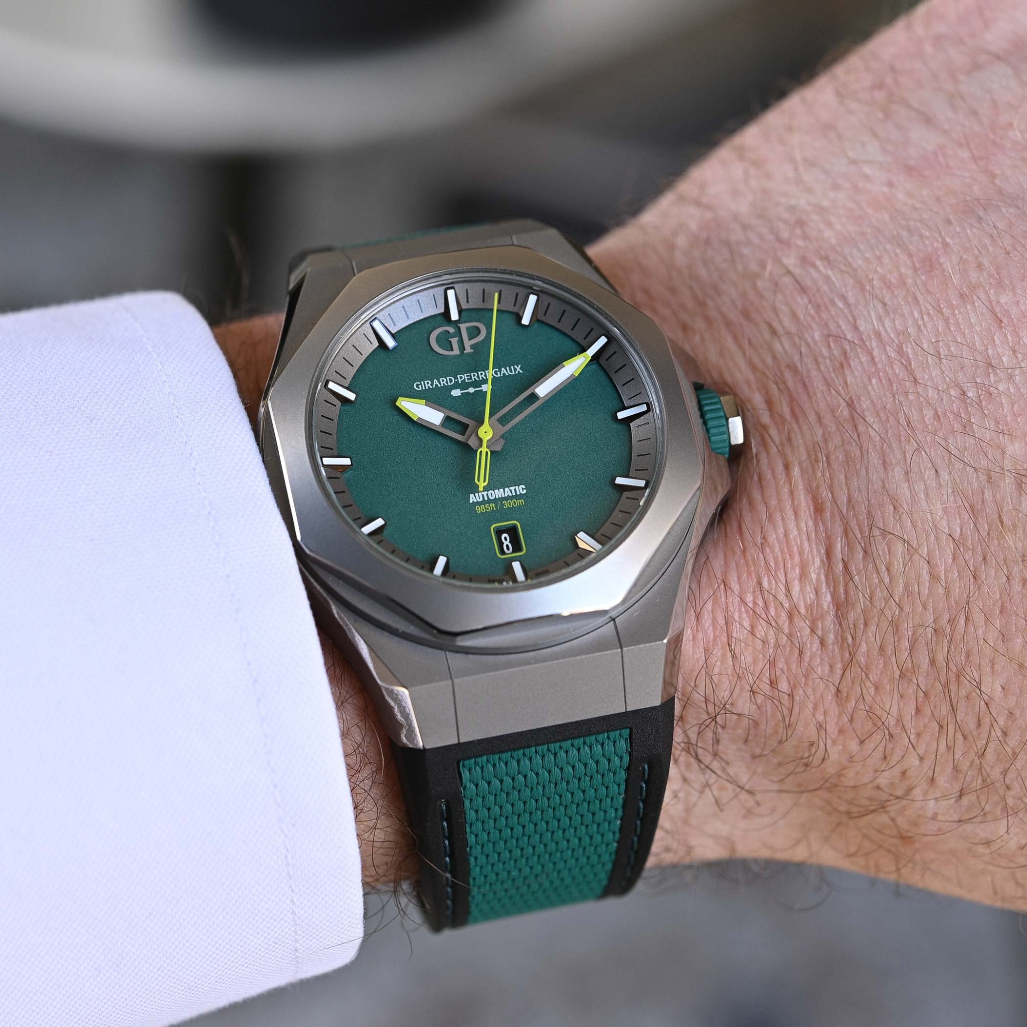 Watch by Girard Perregaux, Laureato