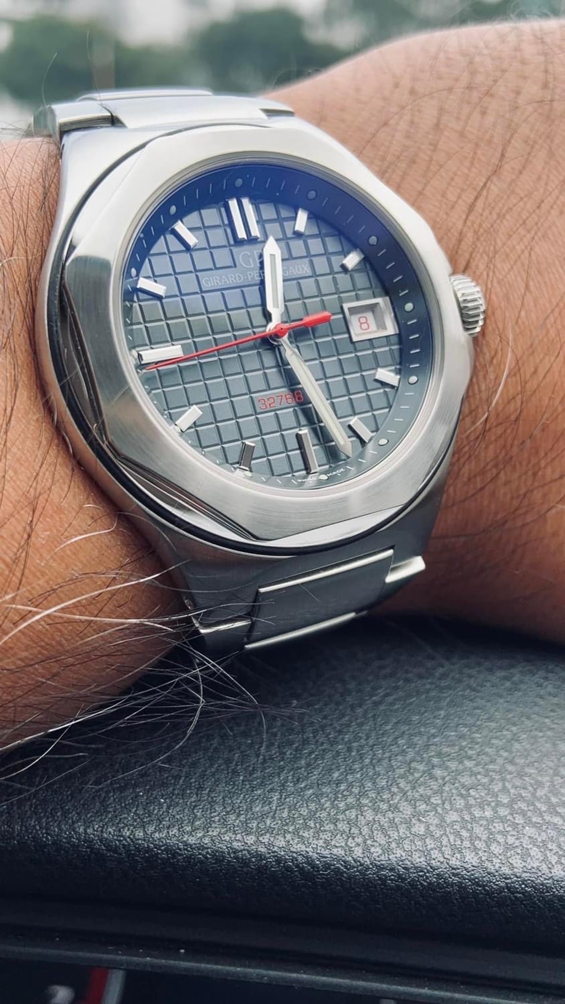 Watch by Girard Perregaux, Laureato, 80188