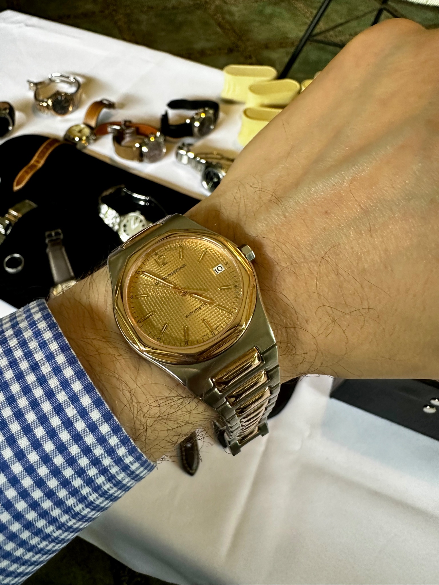 Watch by Girard Perregaux, Laureato