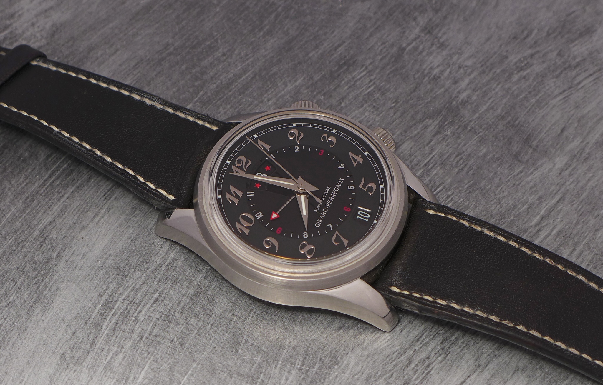 Watch by Girard Perregaux, Vintage 1945, 4940, Traveller II
