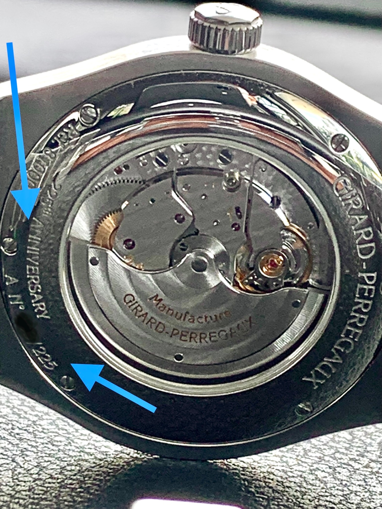 Watch by Girard Perregaux, Laureato, 81000