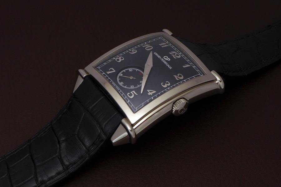 Girard-Perregaux Vintage XXL Blue 25880-11-421-BB4A — WatchProSite