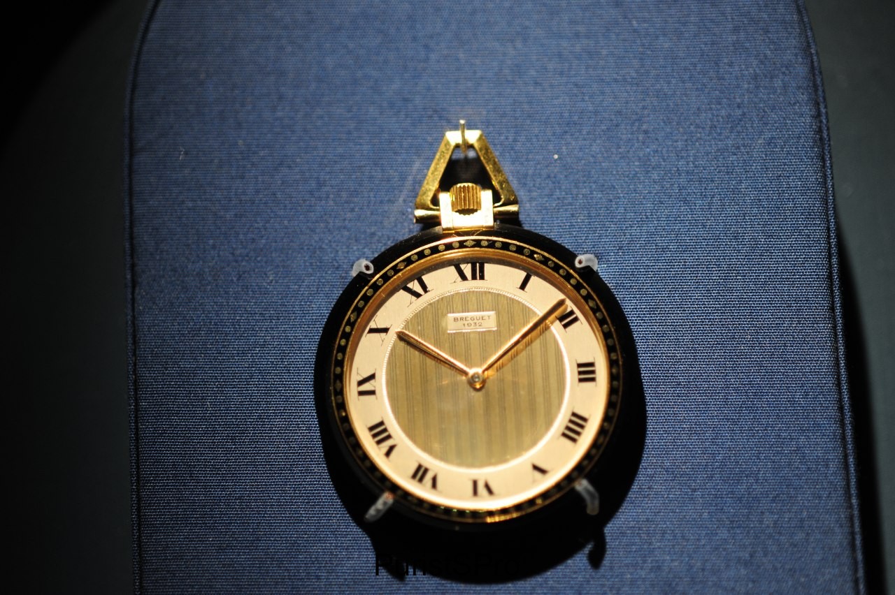 This beautiful art deco piece is unlike any Breguet I've ever seen. 