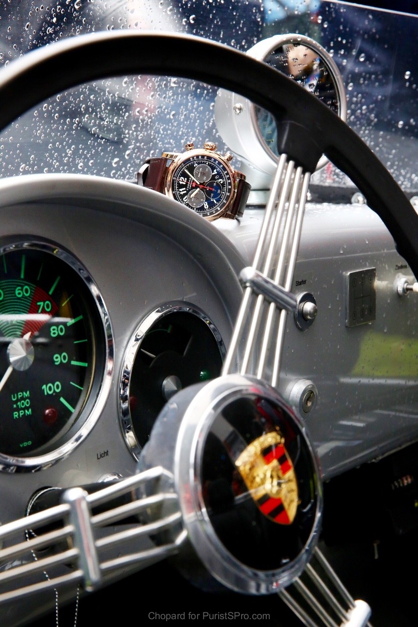 Comforting classic racing instruments on dashboard