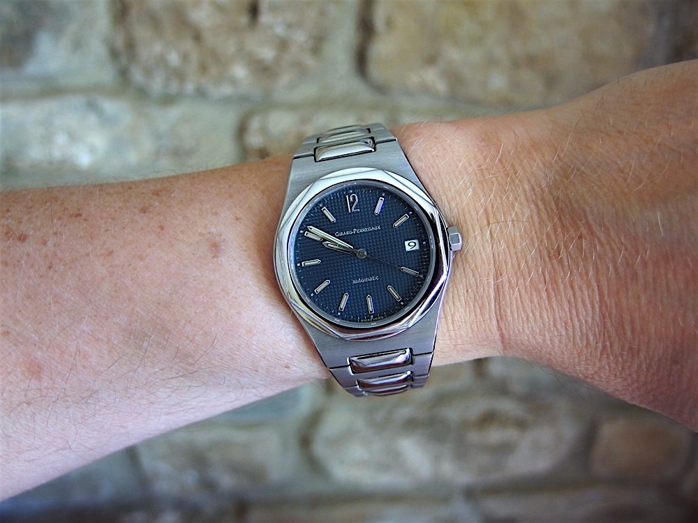 Watch by Girard Perregaux, Laureato, 8010