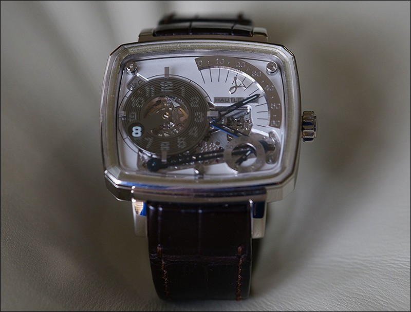 Hautlence watch listing