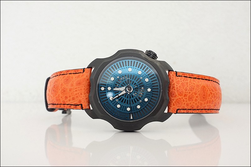 Sarpaneva watch listing