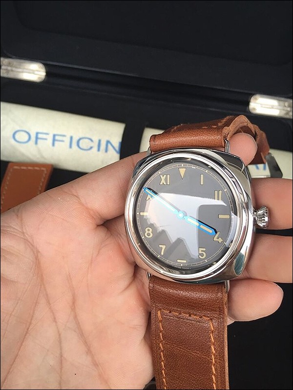 Panerai watch listing