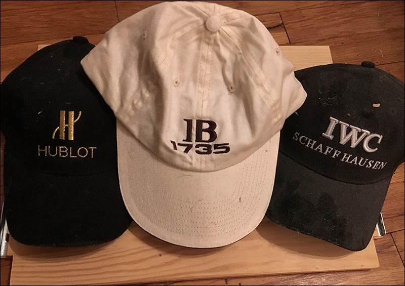 Accessories watch listing