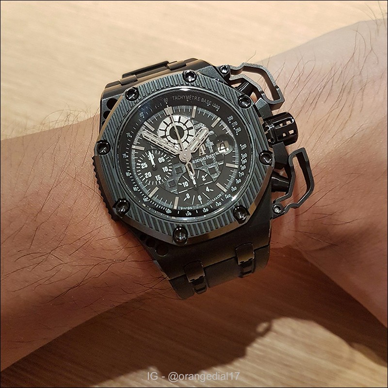 On the wrist, it is light and comfortable due to the lightweight Ti case and ribbed caseback that provides good grip