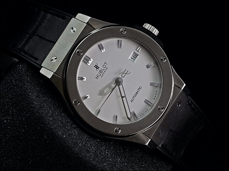 Hublot watch listing