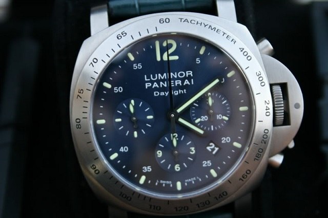 Panerai watch listing