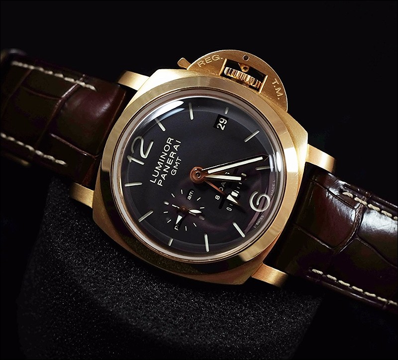 Panerai watch listing