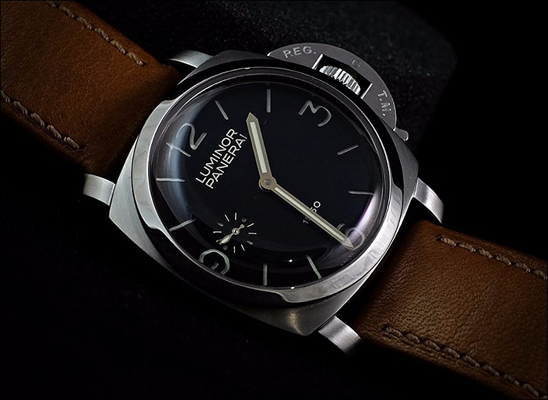 Panerai watch listing