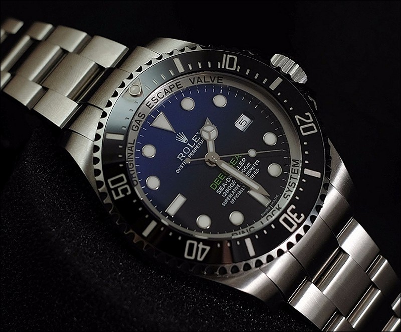 Rolex watch listing
