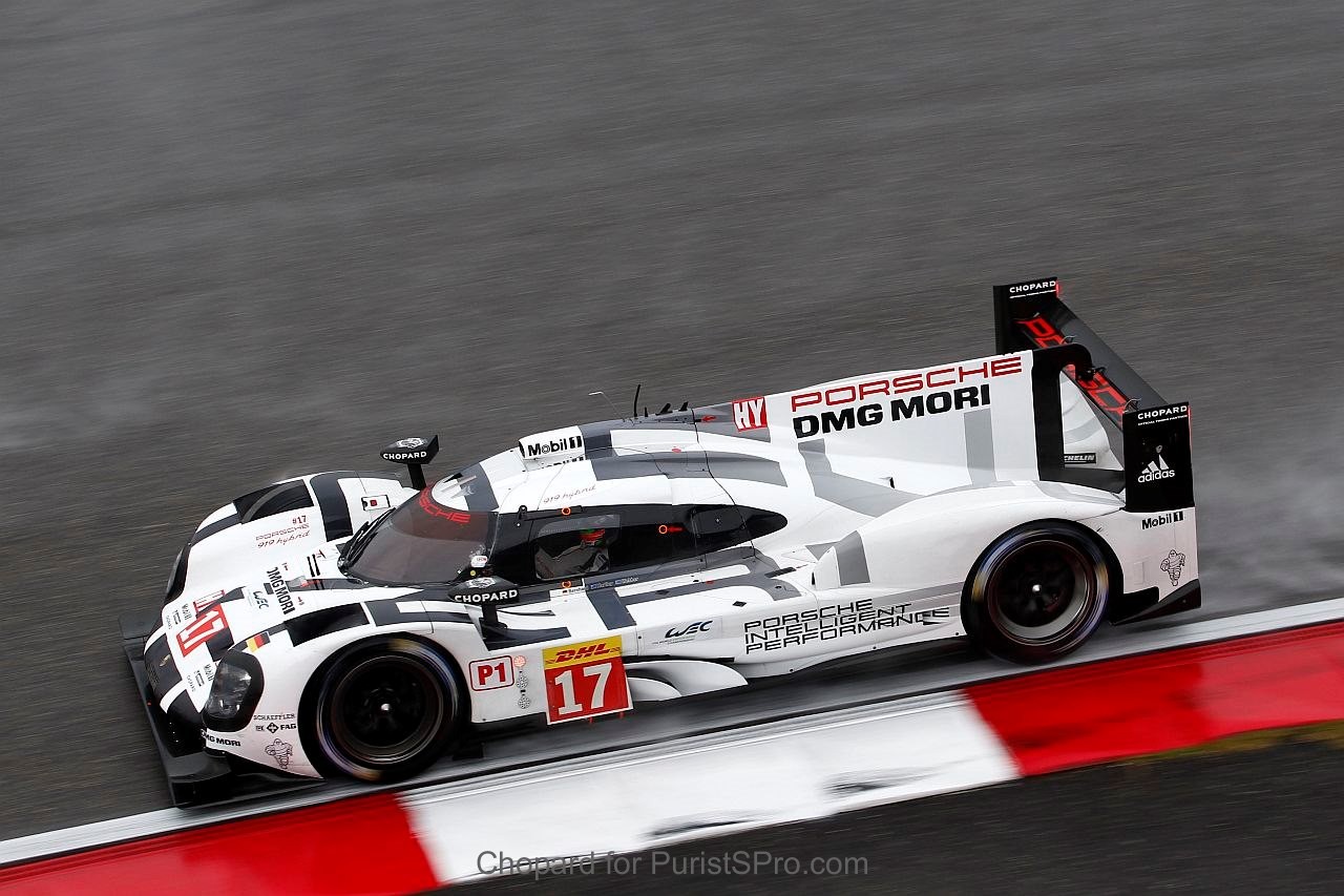 Webber, Hartley and Bernhard in Porsche 919 on the way to victory