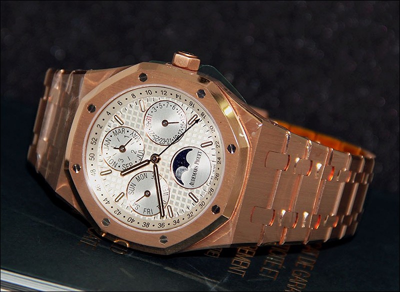Audemars Piguet watch listing