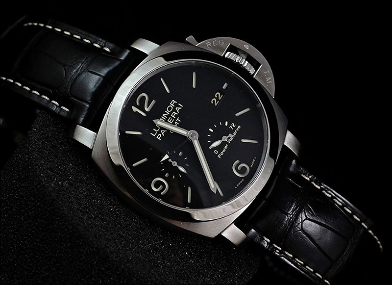 Panerai watch listing