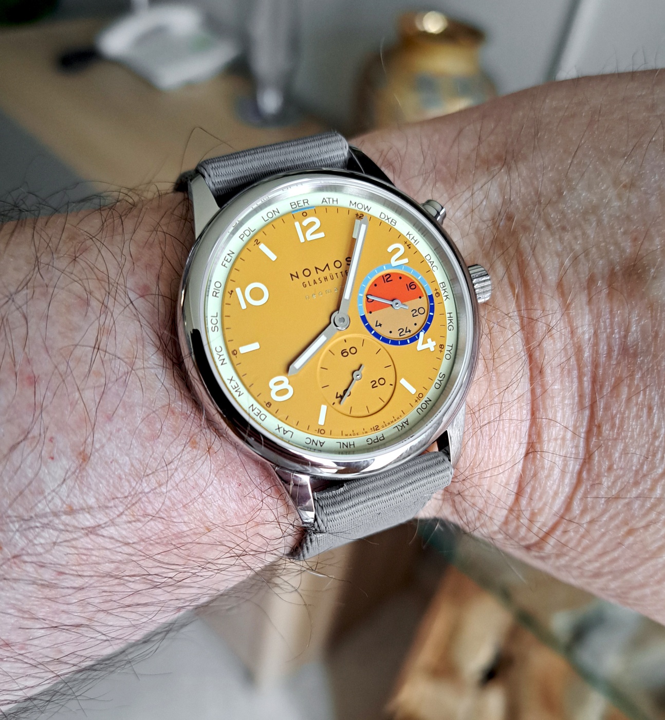 Watch, Nomos, Nomos Club Worldtimer