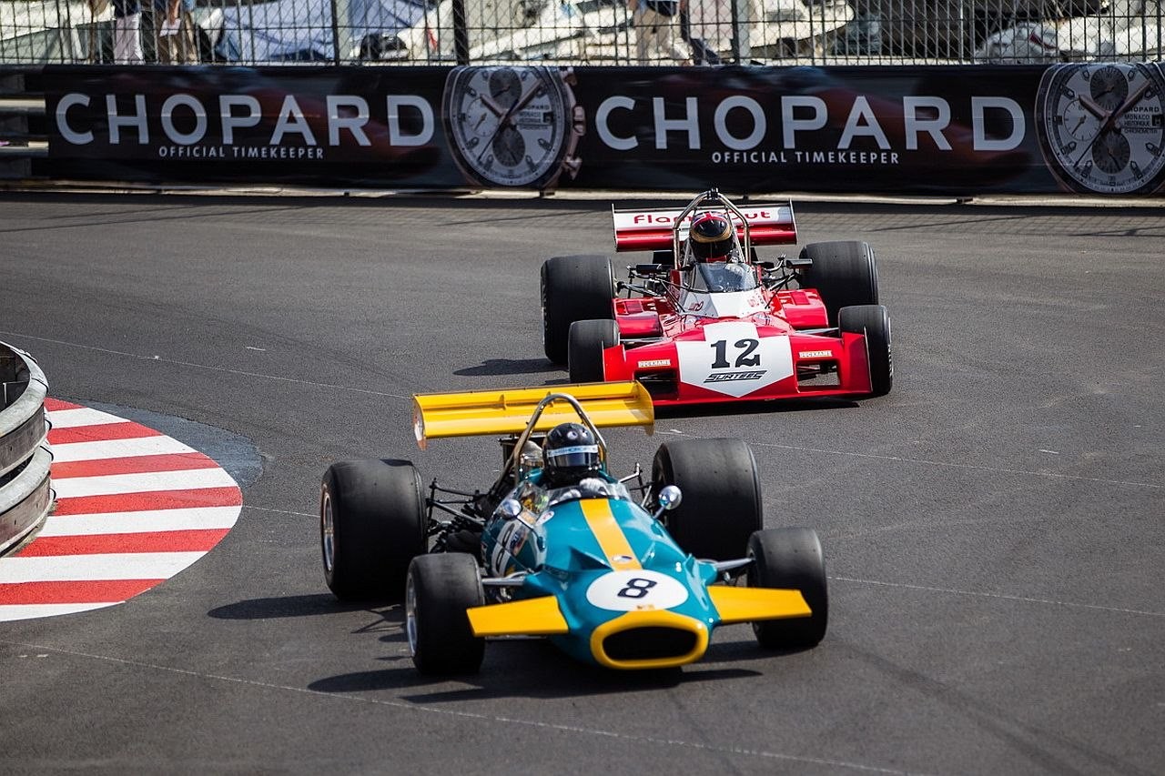 Race E