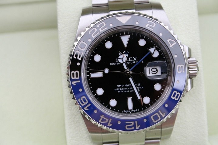 Rolex watch listing