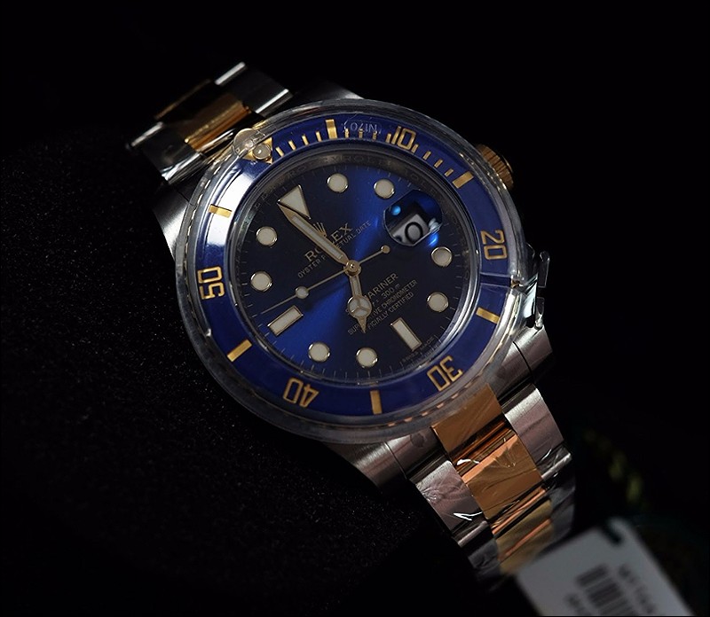 Rolex watch listing