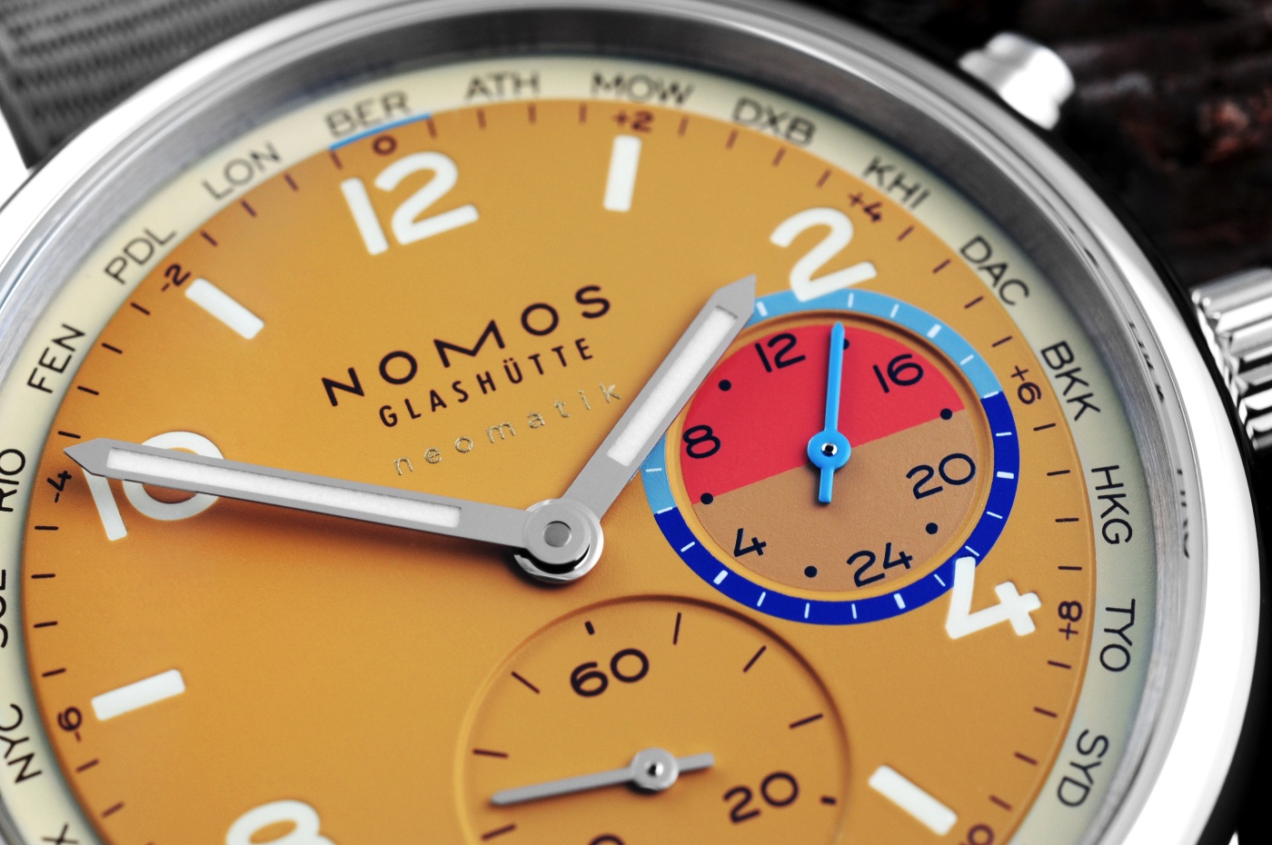 Watch, Nomos, Nomos Club Worldtimer