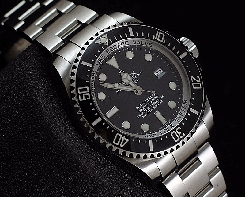 Panerai watch listing