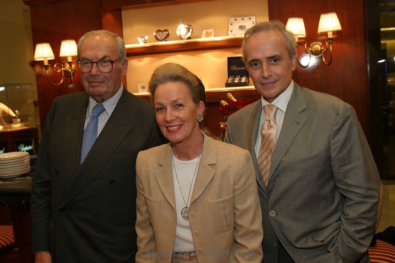 José Carreras (R) with Karl and Karin Scheufele